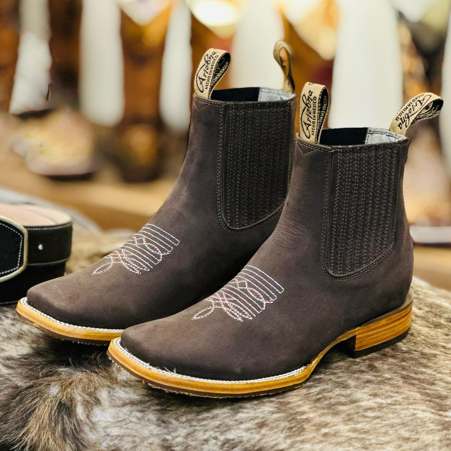 New European And American Embroidered Sleeve Chelsea Martin Boots Men's