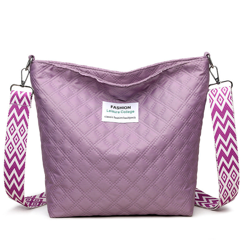 Fashion Quilted Shoulder Diamond Lattice Letter Label Large-capacity Crossbody Bag